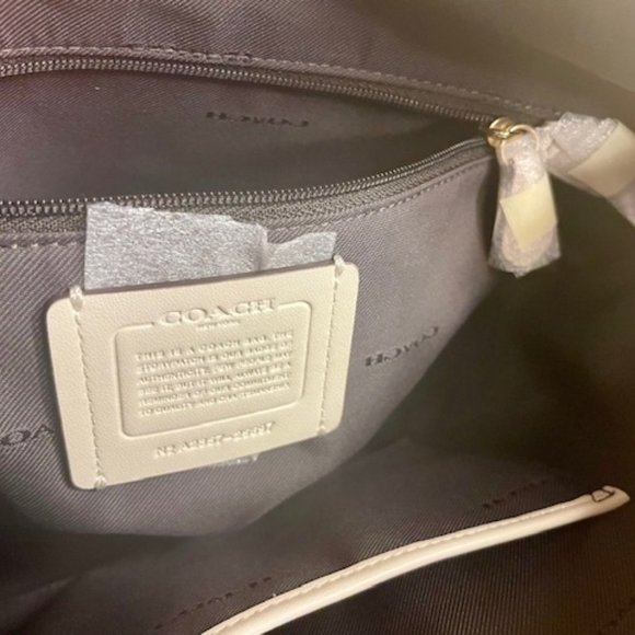 Coach Purse Bag Light Khaki Chalk Small Dufflette NWTs SIG Classic Beauty - Picture 11 of 12